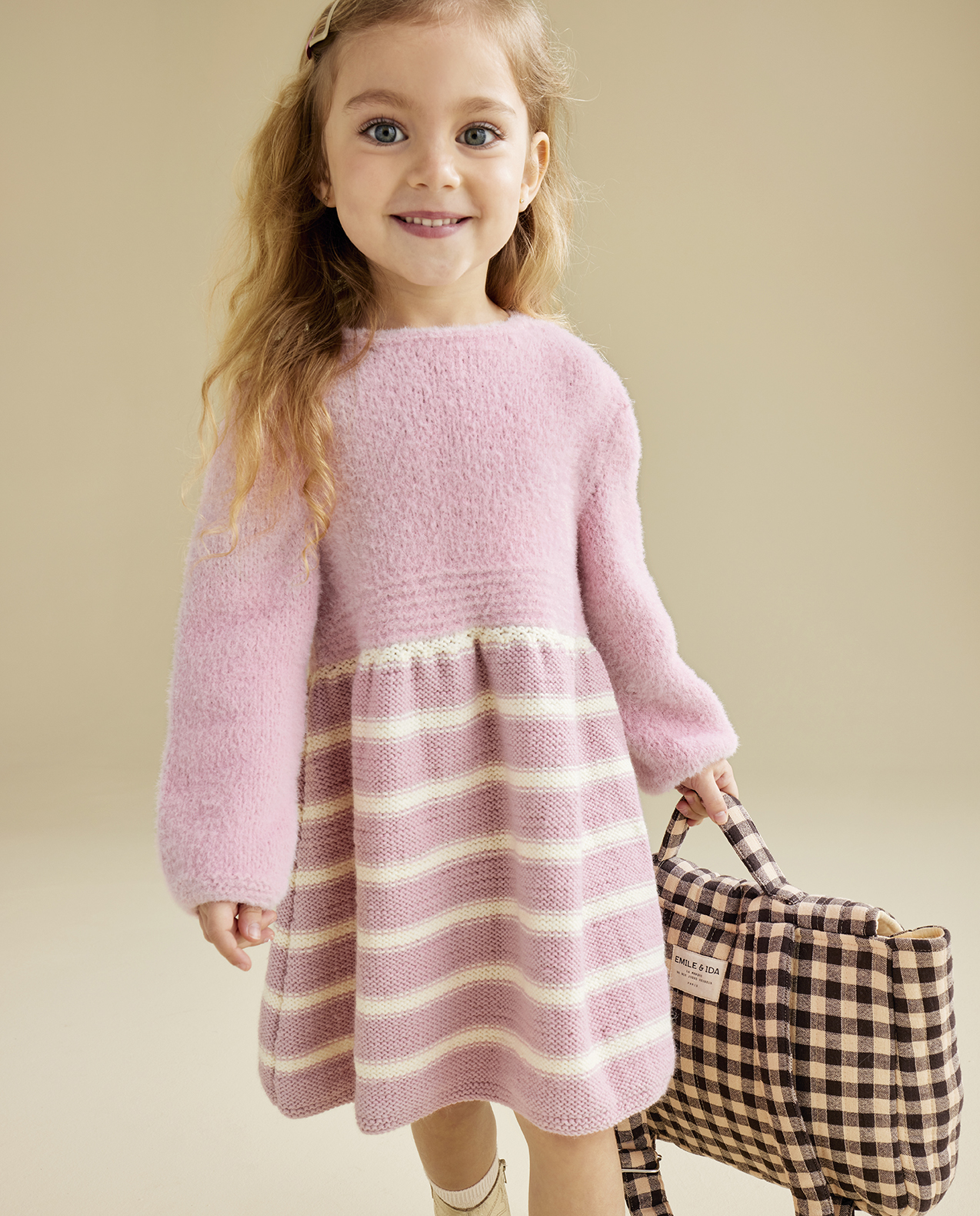 Modèle robe fille Pérette.jpg